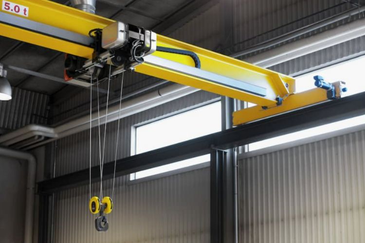 معرفی پرکاربردترین راهنمای جرثقیل های سقفی